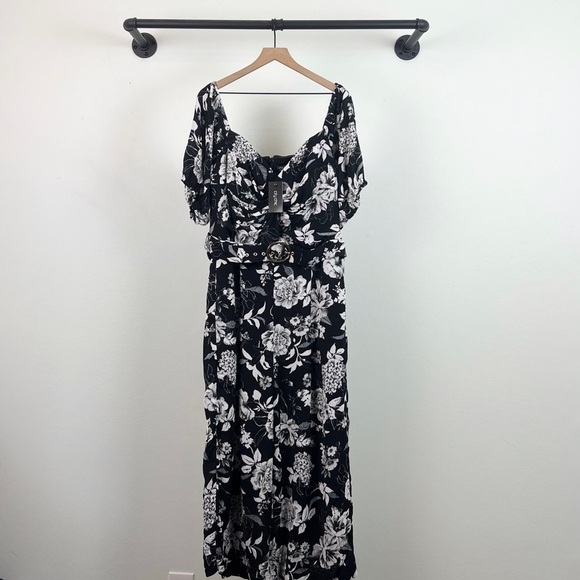 NWT City Chic Mod Floral Off Shoulder Belted jumpsuit Black/White - Picture 6 of 6